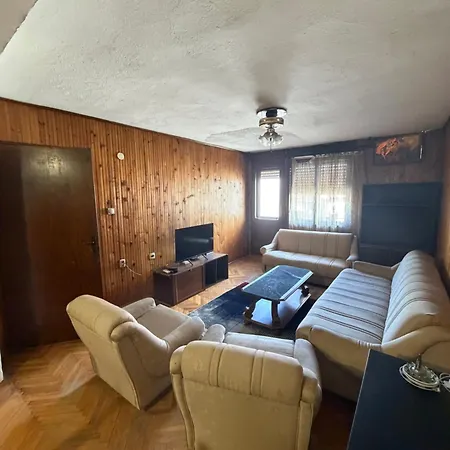 House Apartment *